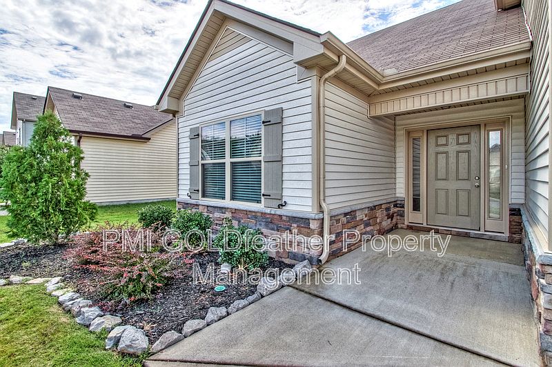 1st image of 3353 Tourmaline Dr