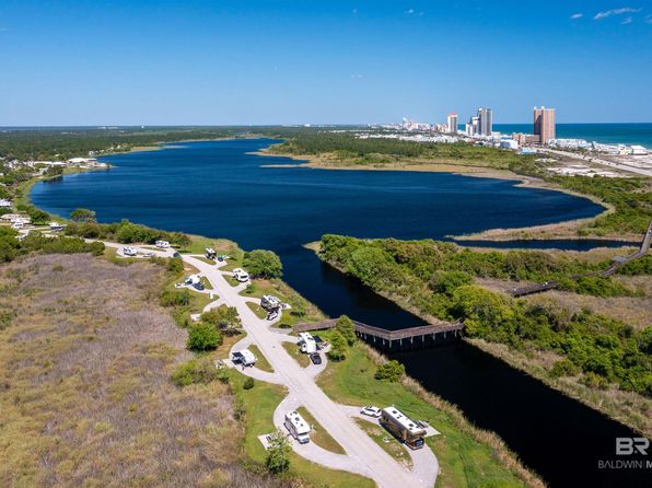 662 Oleander St, Gulf Shores, AL 36542