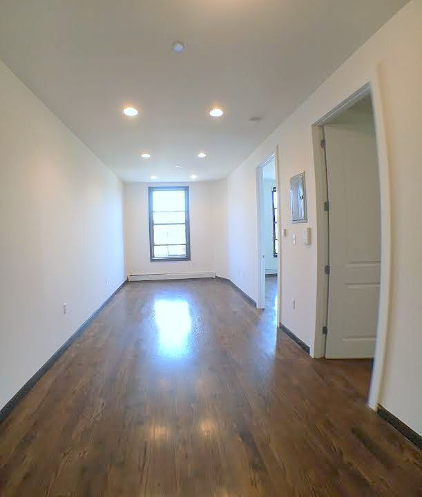 1st image of 2054 7th Ave APT 2B