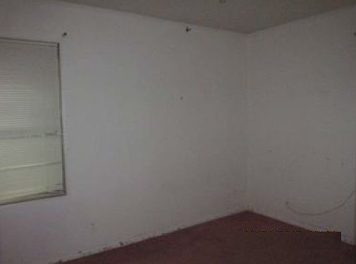 4th image of 5007 Acorn Dr