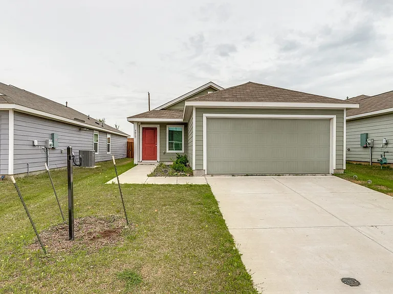 Fully renovated home - Right in front of the community pool