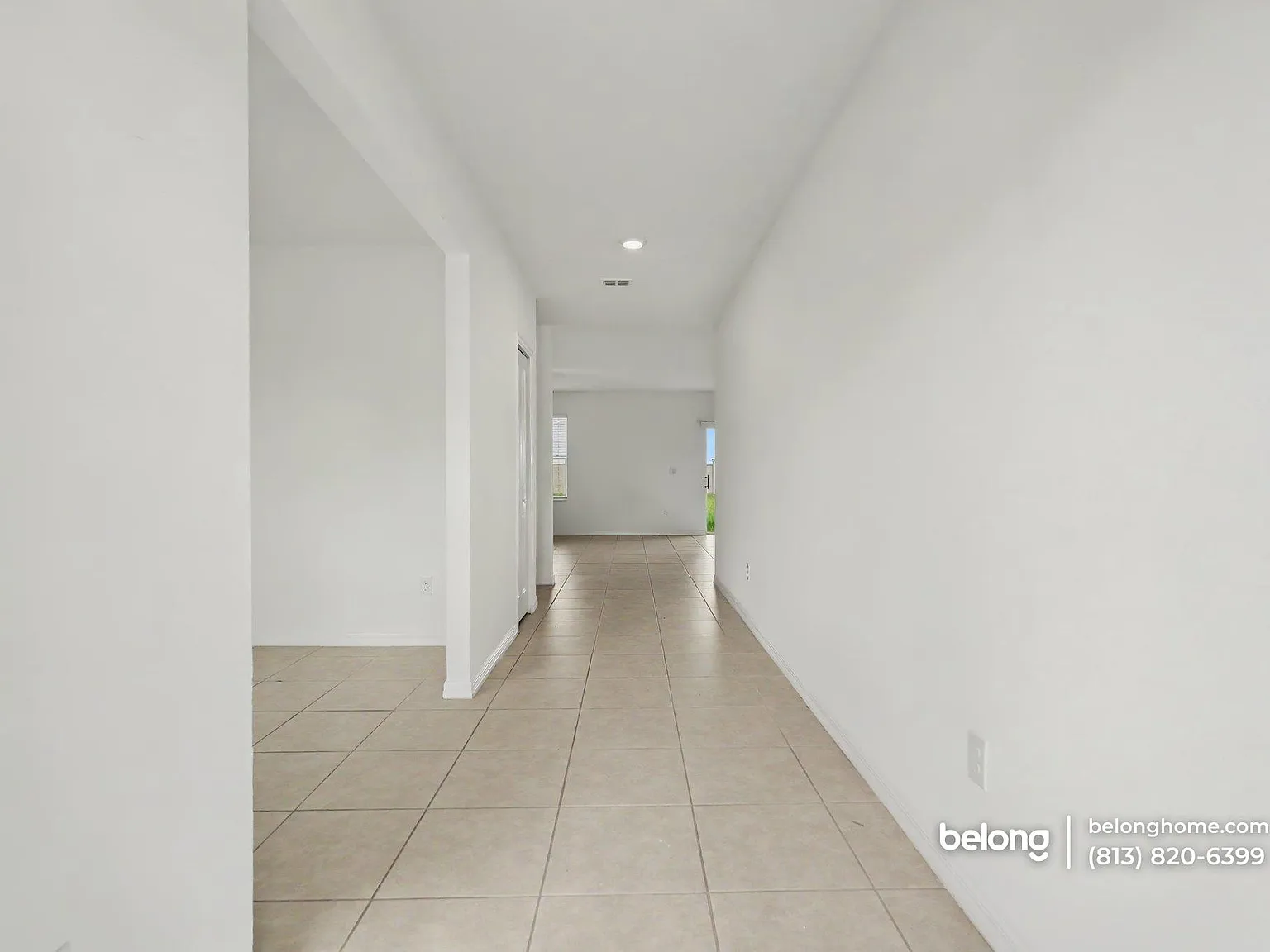 4 bed, 2.5 bath, 2584 sqft, $2,505 — Photo 4