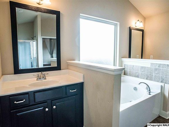 5th image of 7617 Ashor Dr NW
