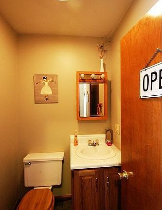 1/5 bathroom