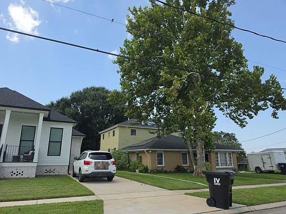 3rd image of 2120 Esteban St