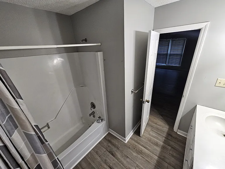 119 S Creek Dr — Photo 14