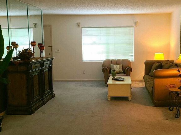 4th image of 794 Medina Ave