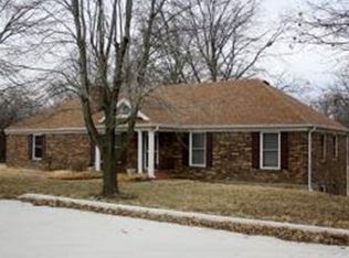 2755 N Briarcrest Dr, Columbia, MO 65202