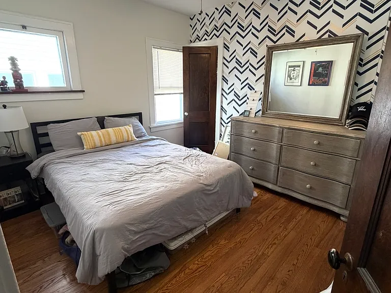 1358 Cranford Ave — Photo 9