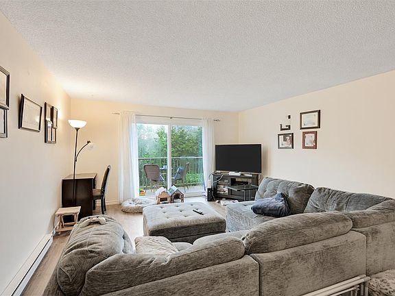 4th image of 625 Admirals Rd #203