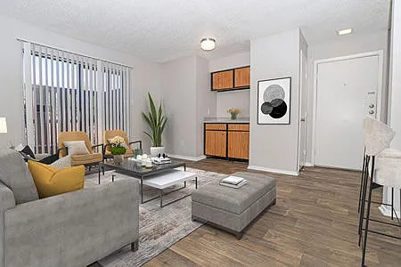 Dakota Apartments — Photo 3