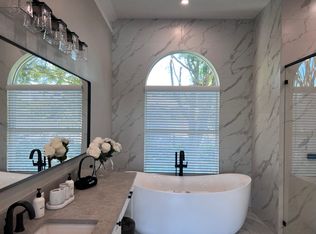 411 Palm View Ct, Naples, FL 34110