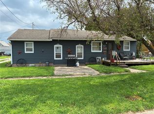 208 C Ave, Vinton, IA 52349