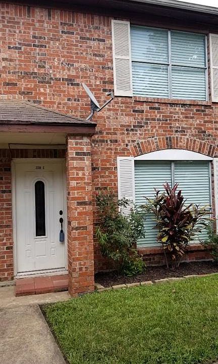 1st image of 2209 Bauer Dr Unit C