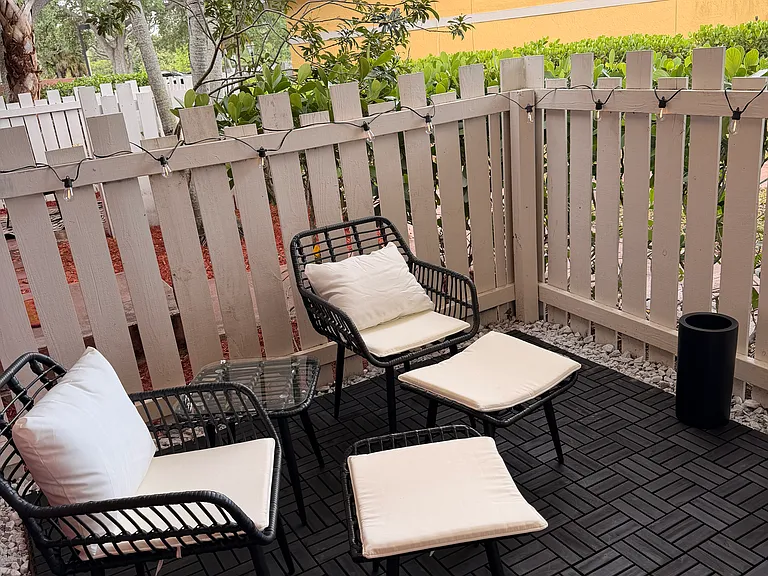 7164 Southgate Blvd — Photo 11