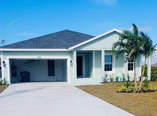 139 Wright Dr, Rotonda West, FL 33947