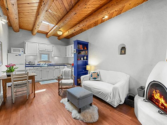 4th image of 226 Kit Carson Rd #4