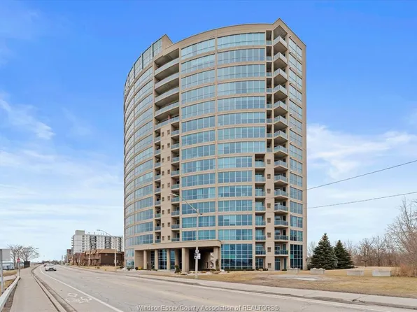 1225 Riverside Dr W #1103, Windsor, ON N9A 0A2