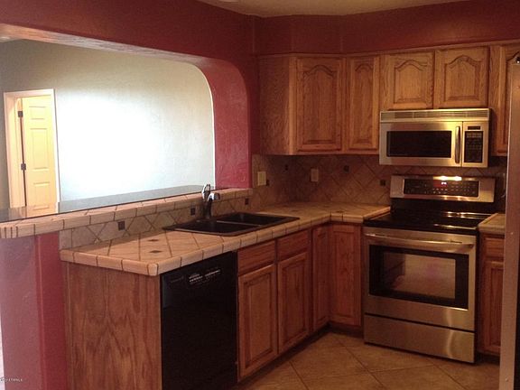5th image of 15918 N Capstan Ave