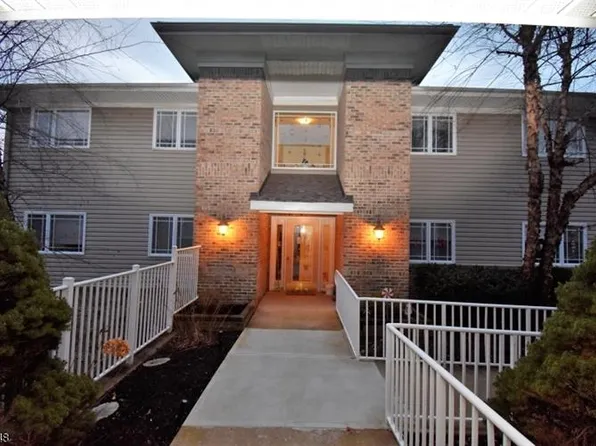 36 Wilshire Ter, Kinnelon, NJ 07405