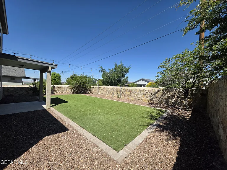 7517 Red Cedar Dr — Photo 23