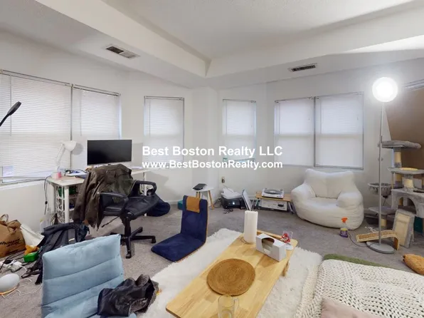 175 Beacon St, Somerville, MA