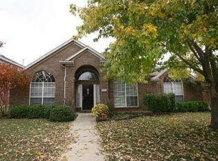 7516 Vineyard Dr, Plano, TX 75025