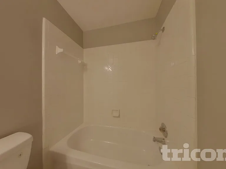 2200 Sugarbirch Dr — Photo 13