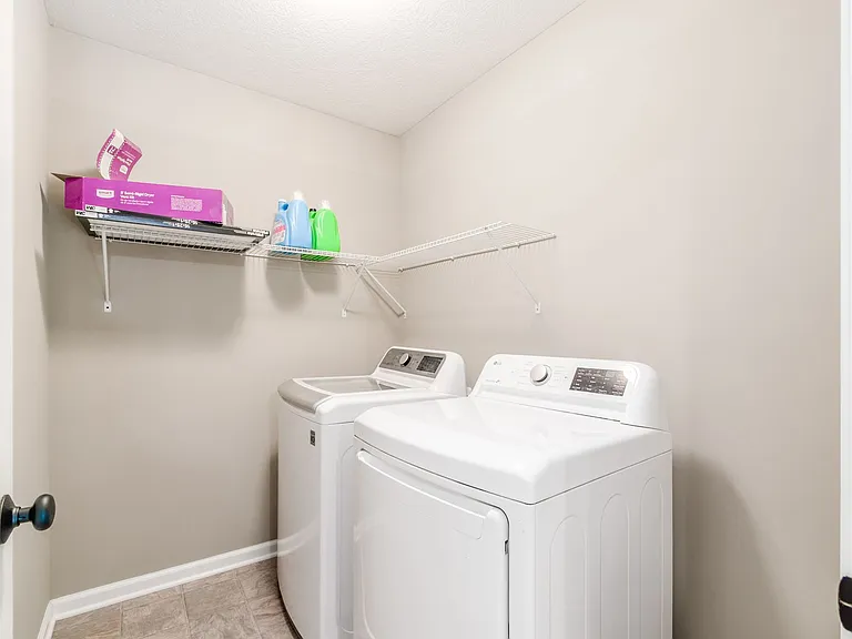 5642 Coventry Ct — Photo 31