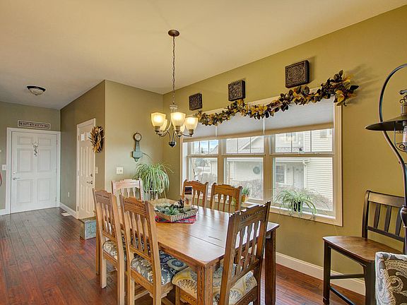 5th image of 1620 New Port Vista Dr