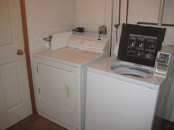 3rd image of 761 Snelling Ave N APT 2