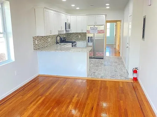 1008 74th Street image 1 of 4