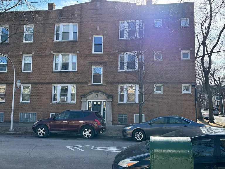 3021 W Cullom Ave #3 — Photo 4