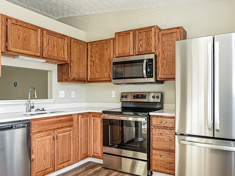 794 Wallinger Dr — Photo 6