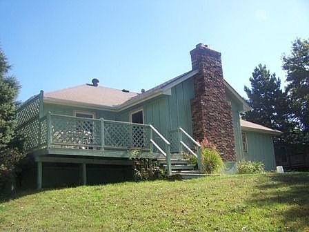 REAR W/ WRAP AROUND DECK