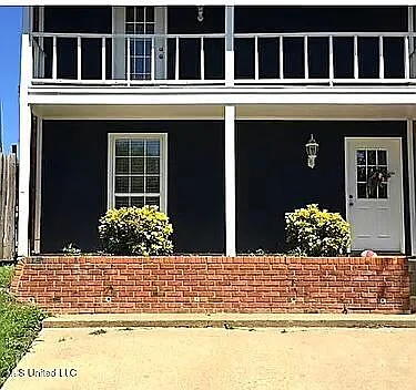 47A Northtown Cir photo 1