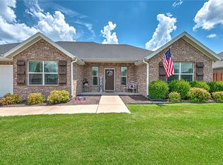 477 Caballo St, Farmington, AR 72730