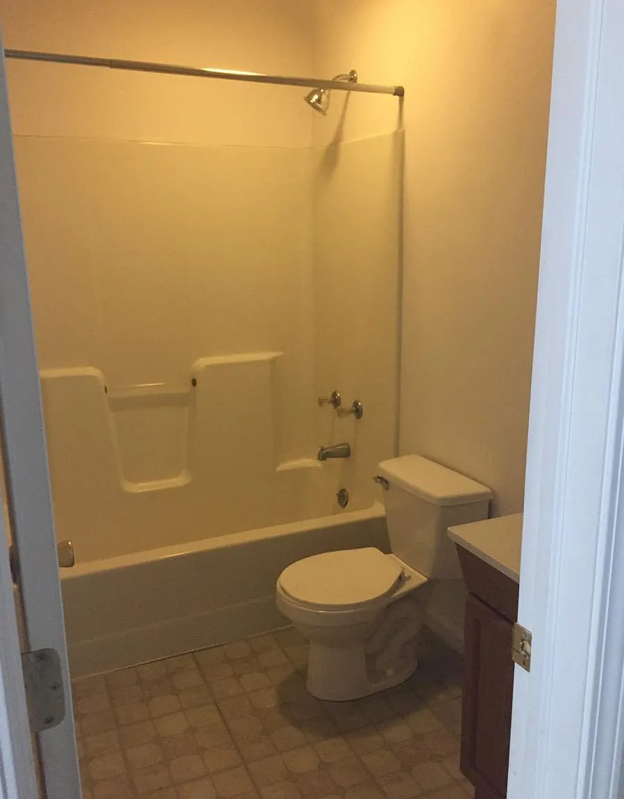 2357 Overbrook Avenue — Photo 4