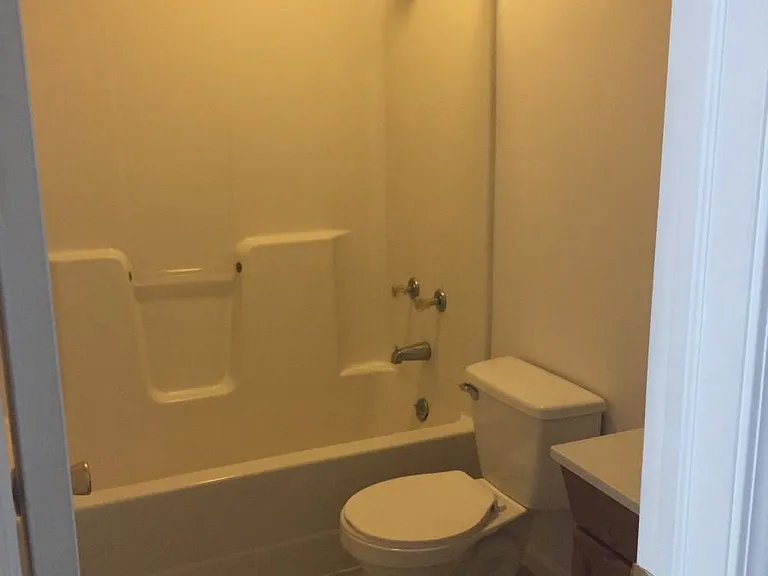 2357 Overbrook Ave — Photo 4