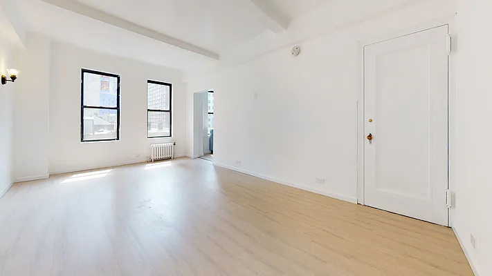 Rented by Bond New York | media 11