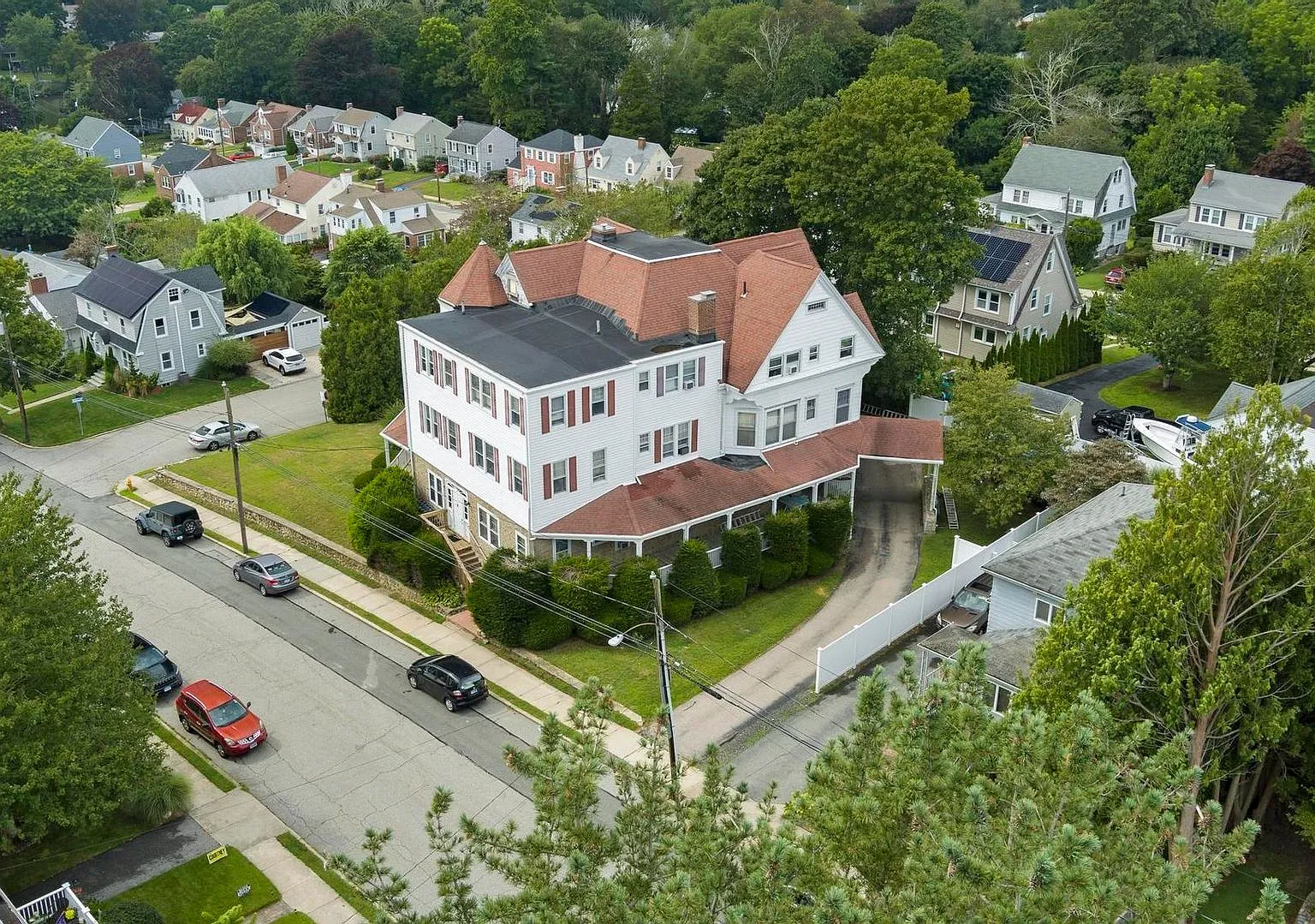 17 Greenway Rd — Photo 3
