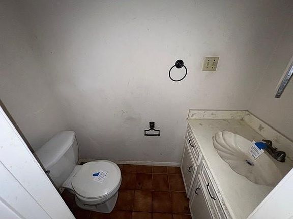 3rd image of 17323 Tall Cypress Dr