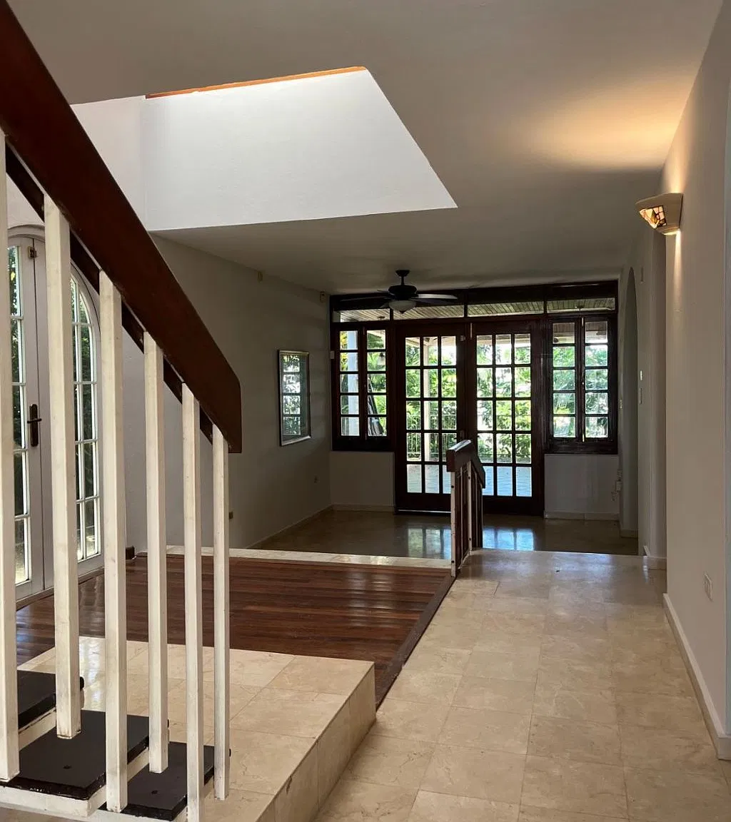 3 bed, 2.5 bath, 1800 sqft, $2,600 — Photo 4