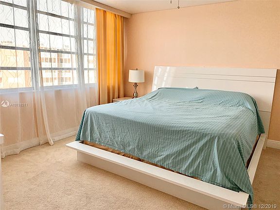 3rd image of 1710 NE 191st St APT 406