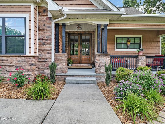 2nd image of 114 Abbey Pl