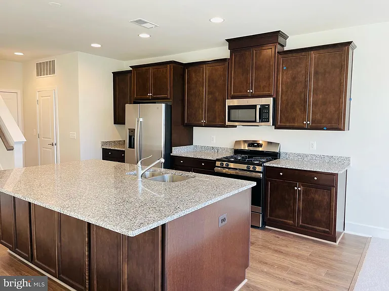 106 Choke Cherry Ct — Photo 7
