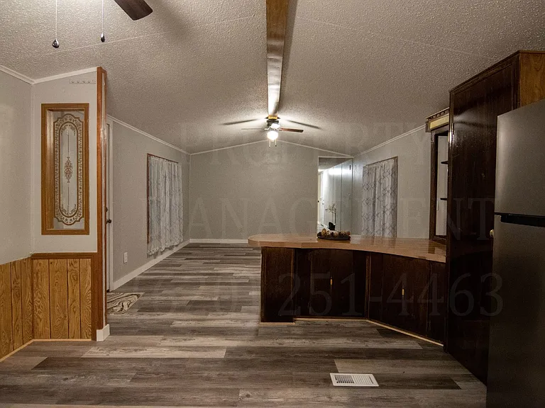 705 Cheyenne St — Photo 3