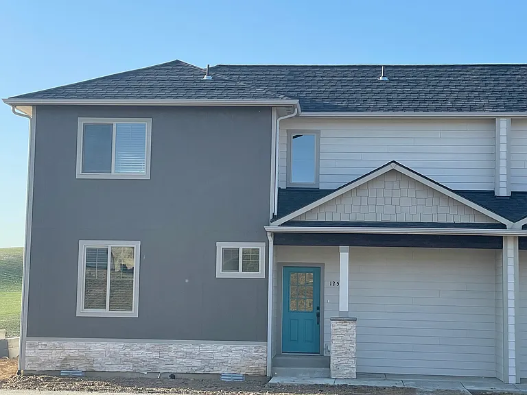 1252 NW Terre View Dr — Photo 1