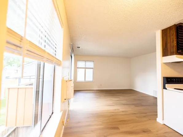 4604 Neil Rd APT 158, Reno, NV 89502