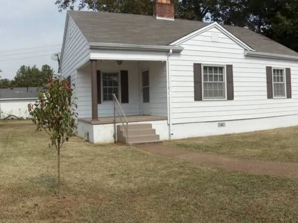 1203 2nd St, Tuscumbia, AL 35674